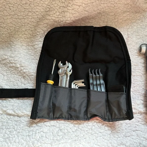 North St Bags Morrison Backpack Pannier & Tool Roll (includes tools!) - Picture 5 of 11